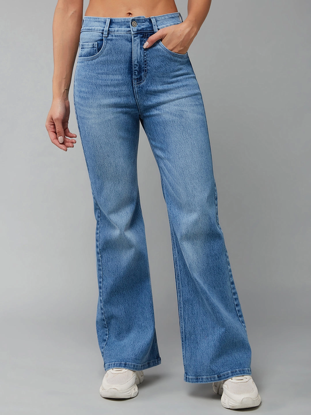 Stylish Vibes CHASEshape? Light-Blue Wide-Leg High-Rise Stretchable Denim Jeans