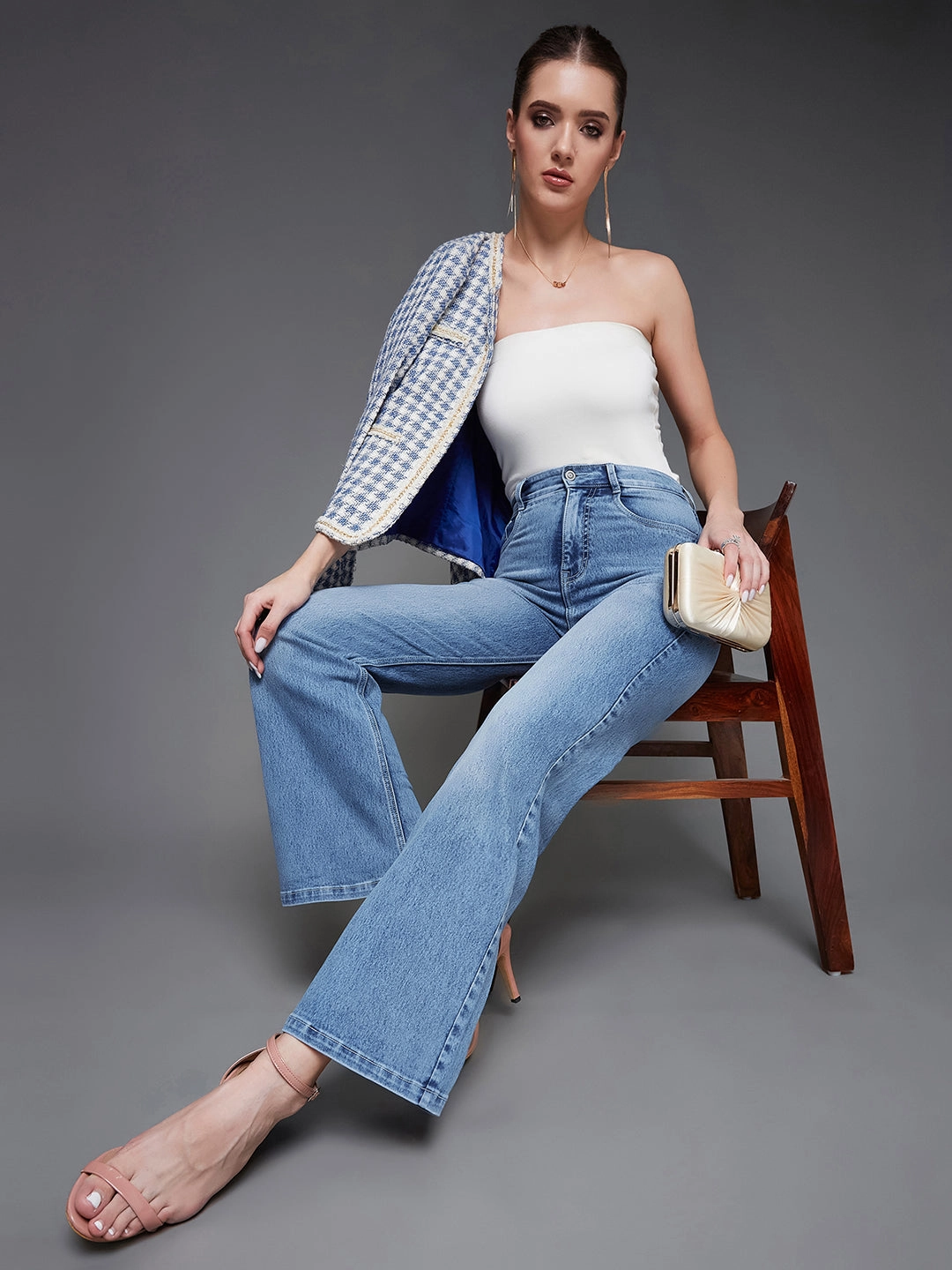 Iconic Outfit CHASEstretch? Light Blue Wide-Leg High-Rise Stretchable Denim Jeans