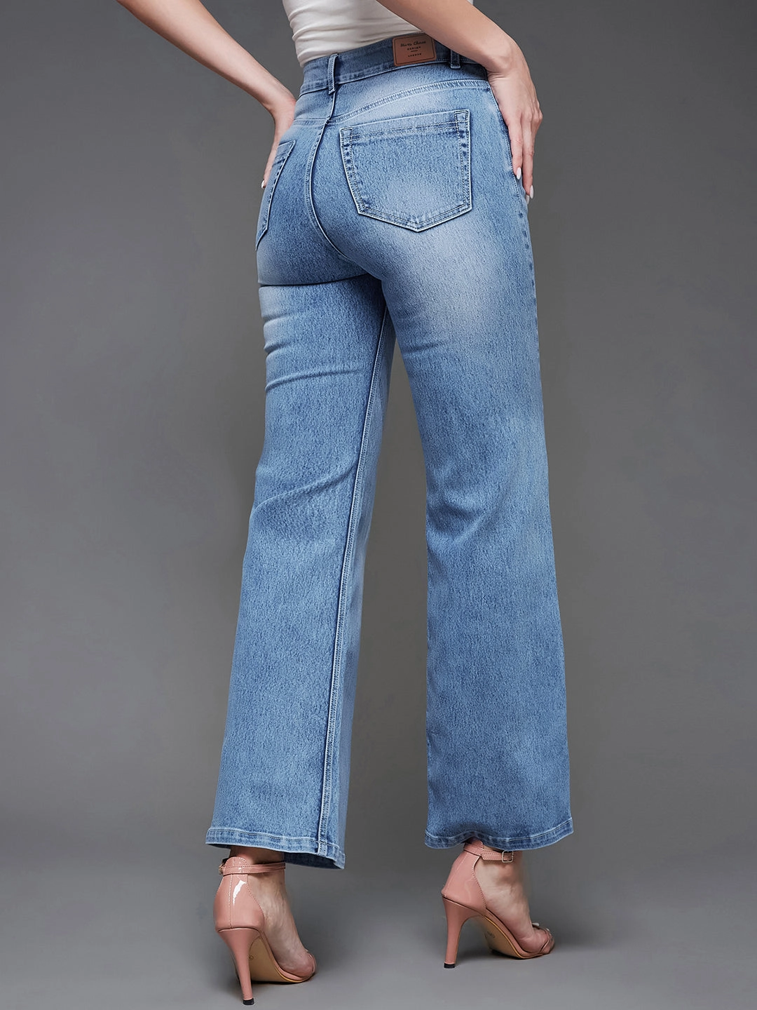 Modern Straight Leg CHASEstretch? Light Blue Wide-Leg High-Rise Stretchable Denim Jeans