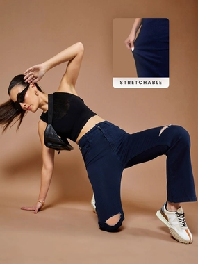 True Comfort CHASEstretch? Navy-Blue Bootcut High-Rise Denim Jeans