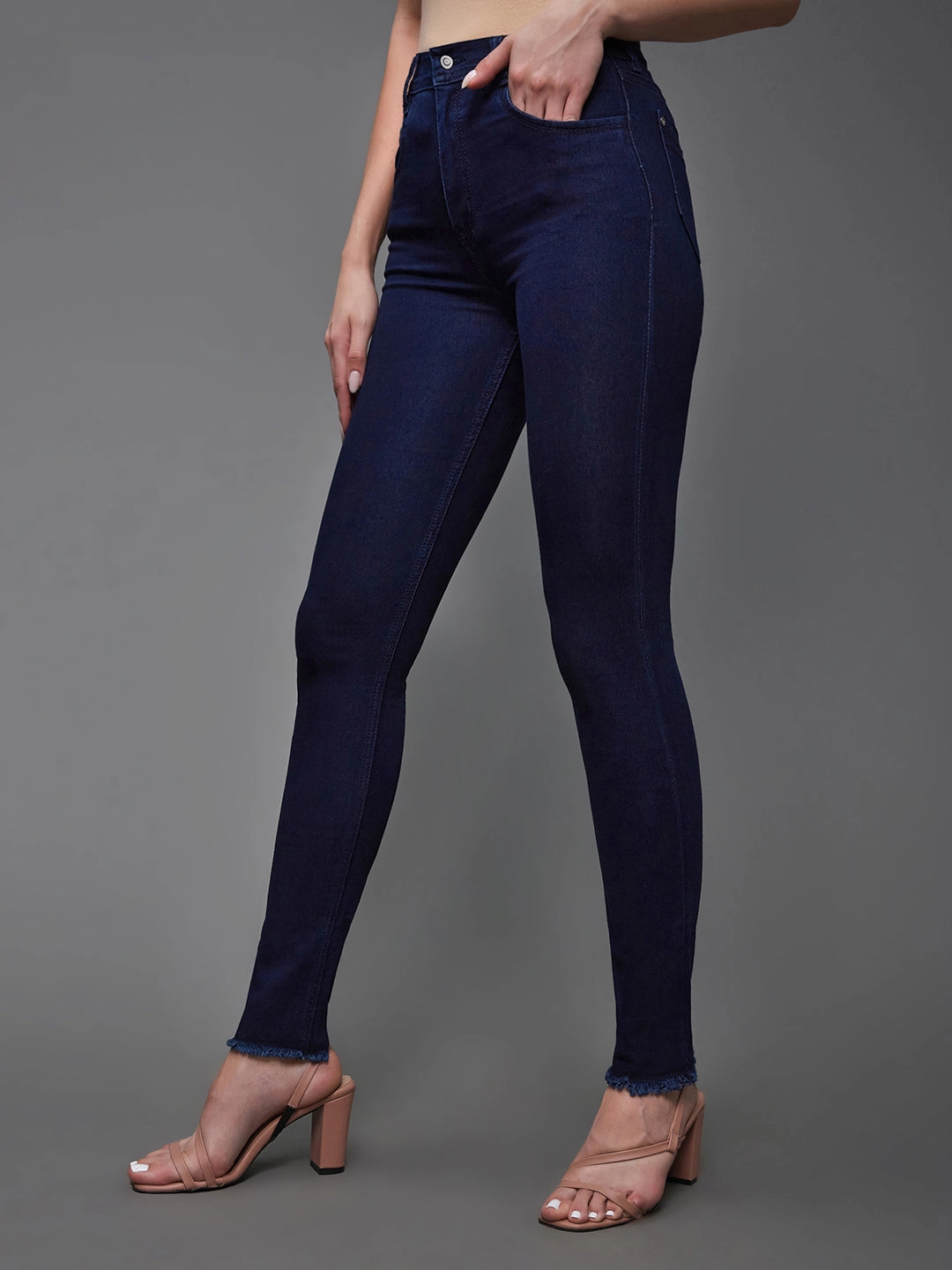Travel Light CHASEstretch? Navy-Blue Mid-Rise Solid Denim Jeans