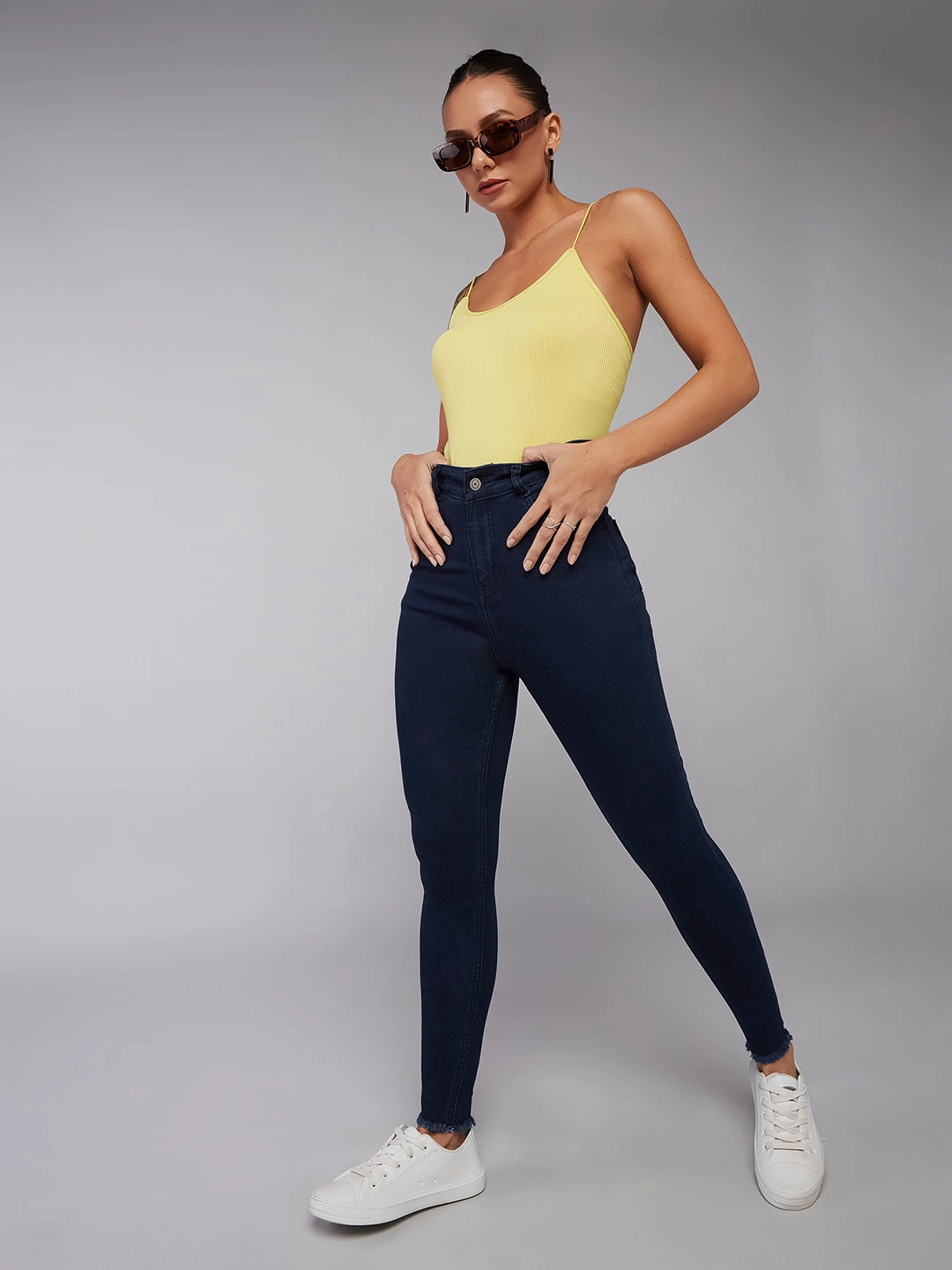 Streetwear Fan Minimalist Style Music Event Smooth Casual CHASEstretch? Navy-Blue Skinny High-Rise Solid Fringed Hemline Denim Jeans