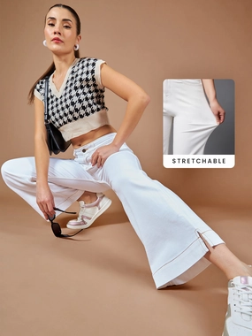 CHASEstretch? White Flared Mid-Rise Ankle length Stretchable Denim Jeans Go To Outfit Weekend Getaway Trend Setter