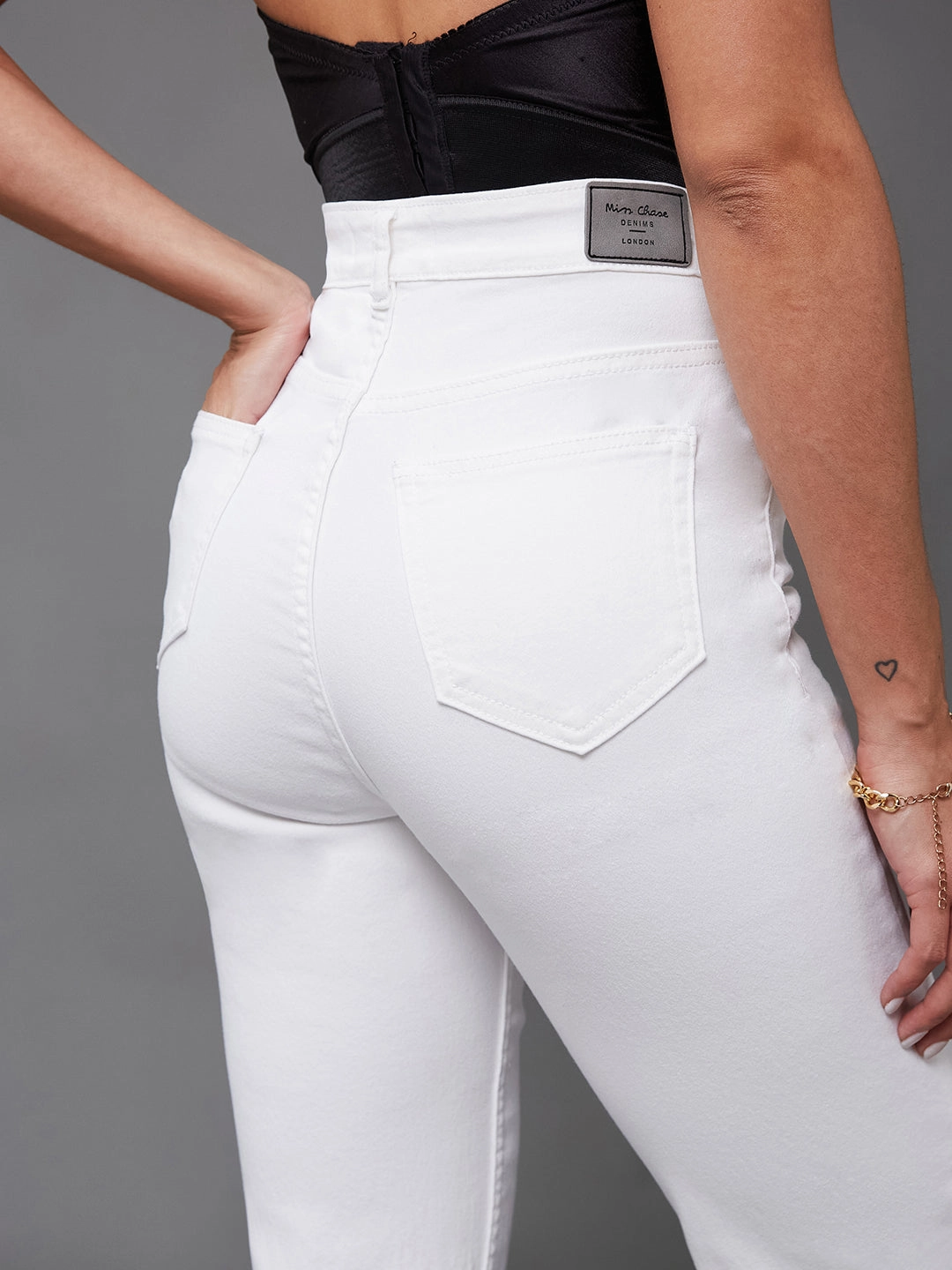 Urban Fit CHASEstretch? White Straight High-Rise Denim Jeans