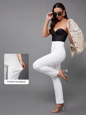 Quick Dry Technology CHASEstretch? White Straight High-Rise Denim Jeans