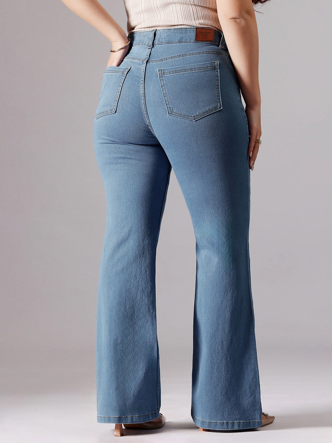 Home Comfort Autumn Days Elegant Relaxed Style Outdoor Enthusiast Evening Stroll CHASEstretch? Women's Light Blue Bootcut High-Rise Clean-Look Stretchable Denim Jeans