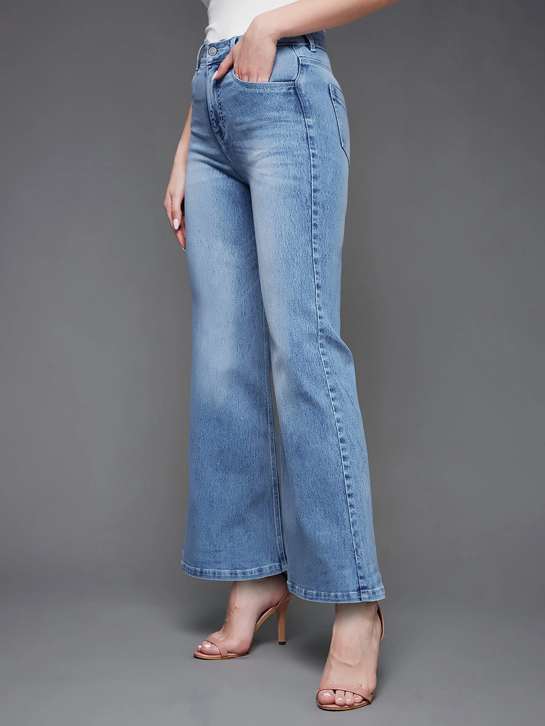 Home Comfort Bold Look Sunny Vibes CHASEshape? Light-Blue Wide-Leg High-Rise Stretchable Denim Jeans