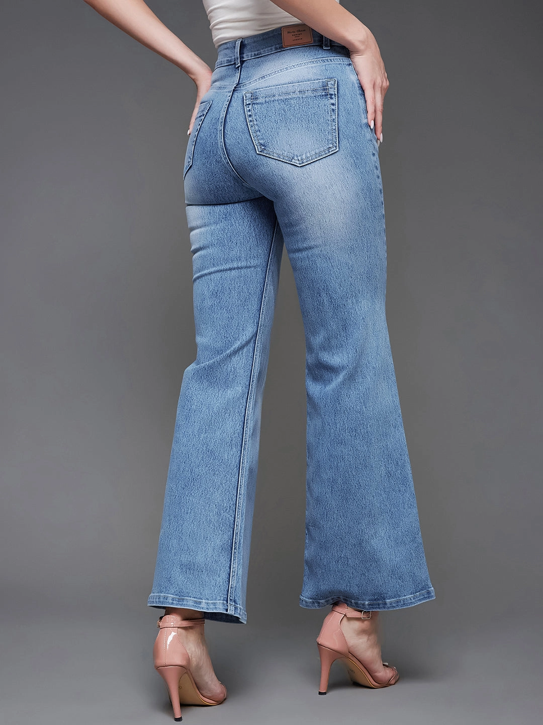Party Look Earthy Travel Light CHASEshape? Light-Blue Wide-Leg High-Rise Stretchable Denim Jeans