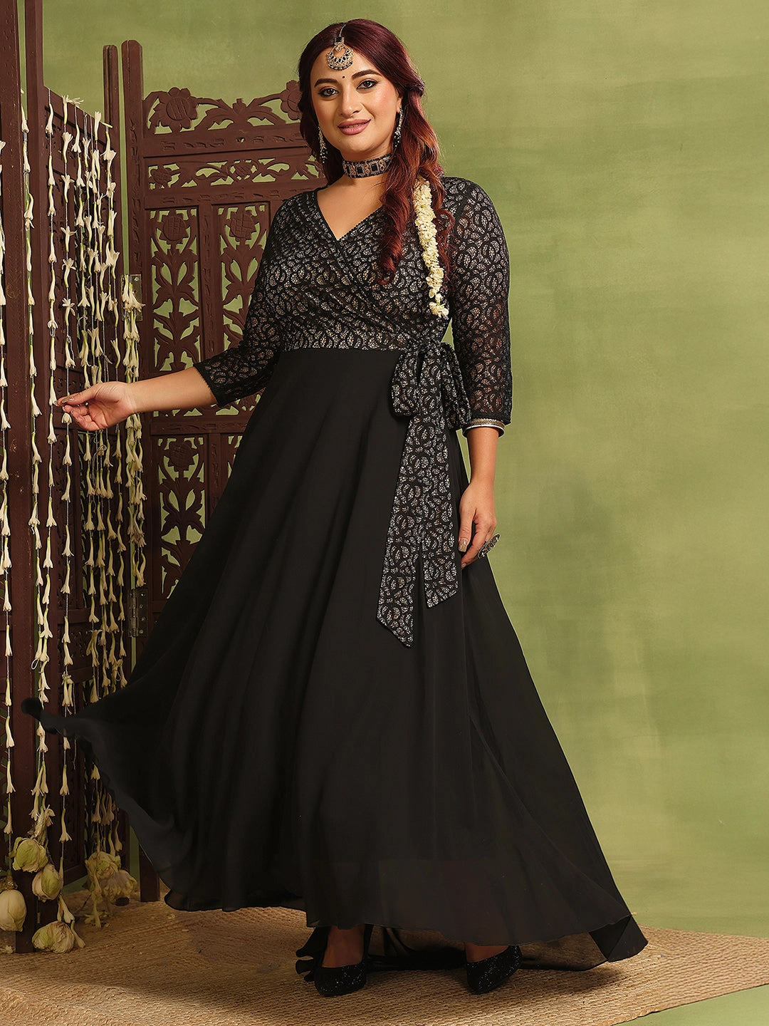 Event Glow Women's Black Self-Designed Relaxed-Fit V-Neck 3/4th Sleeve Georgette And Lace Maxi Dress