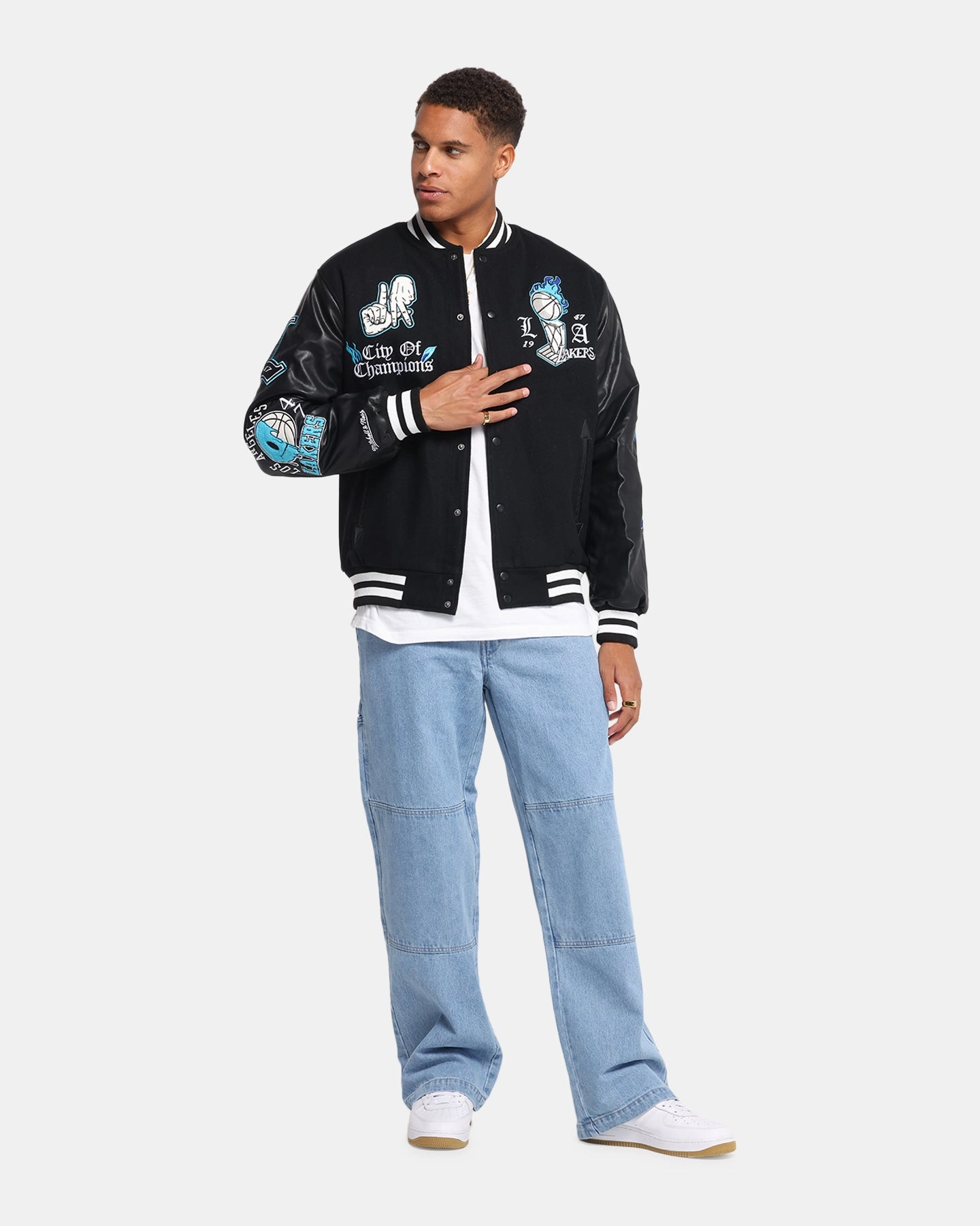 SubtleTexture Mitchell & Ness Los Angeles Lakers City Of Champions Varsity Jacket Black