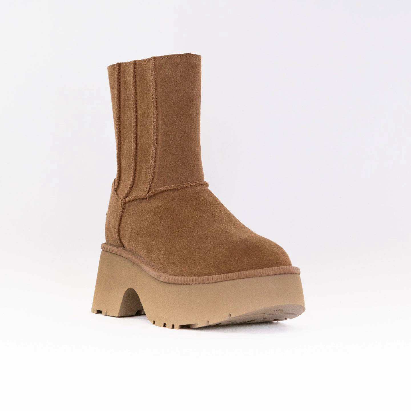 Ugg Classic Twin Seam New Heights (Women's) - Chestnut Comfort Padding