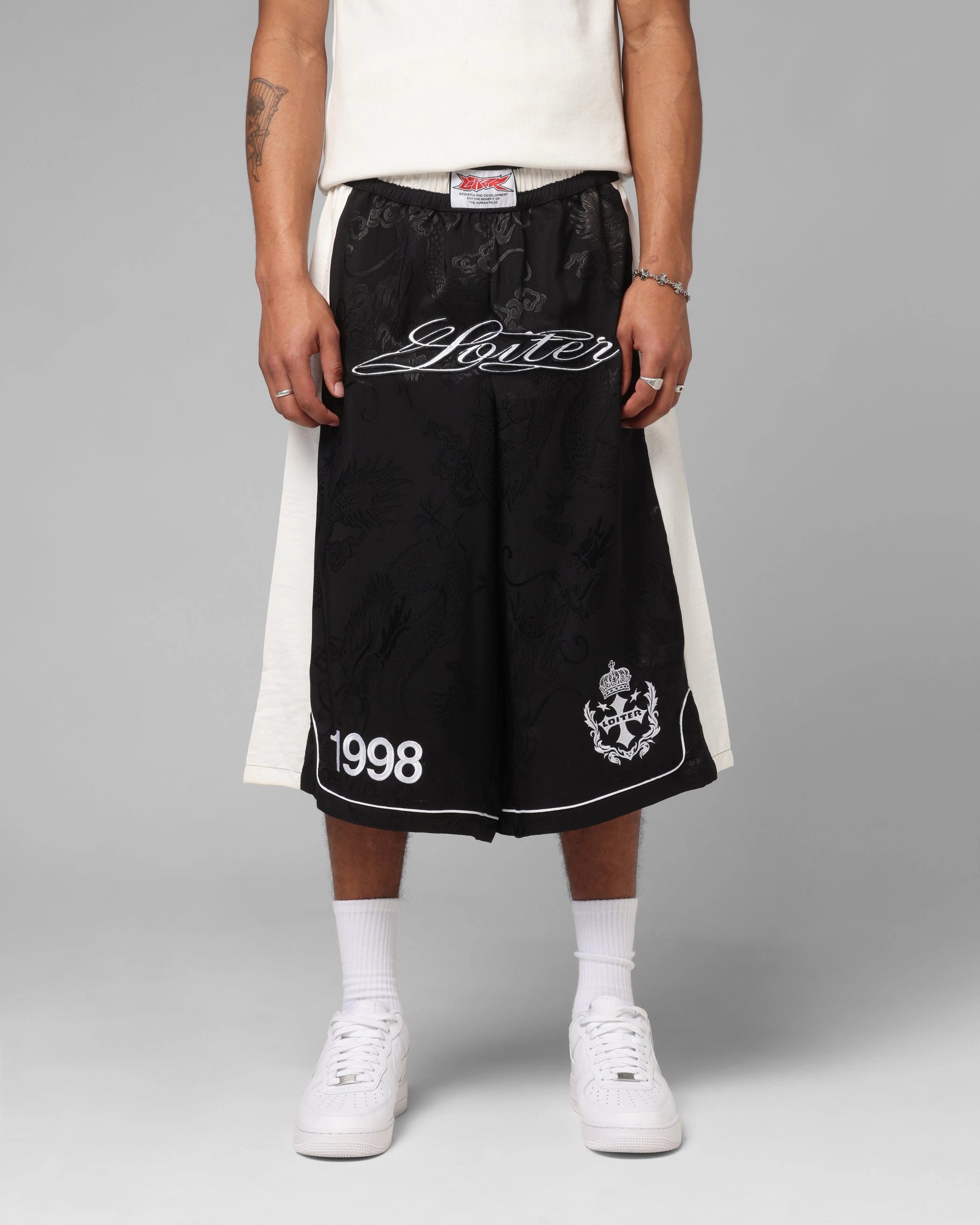 Basic Stretch Loiter Fight Club 3 Quarter Shorts Black
