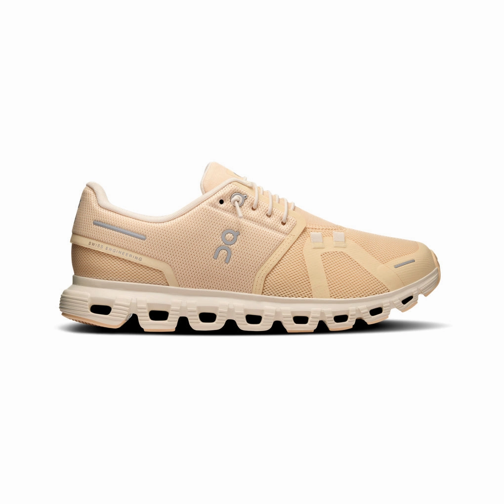 Durable rubber sole Cloud 6