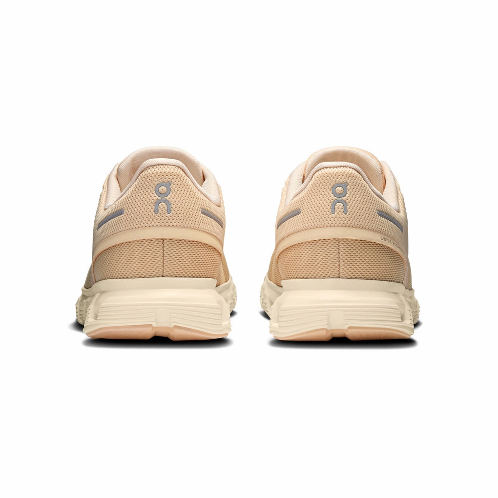 Lightweight Responsive Cushioning Cloud 6