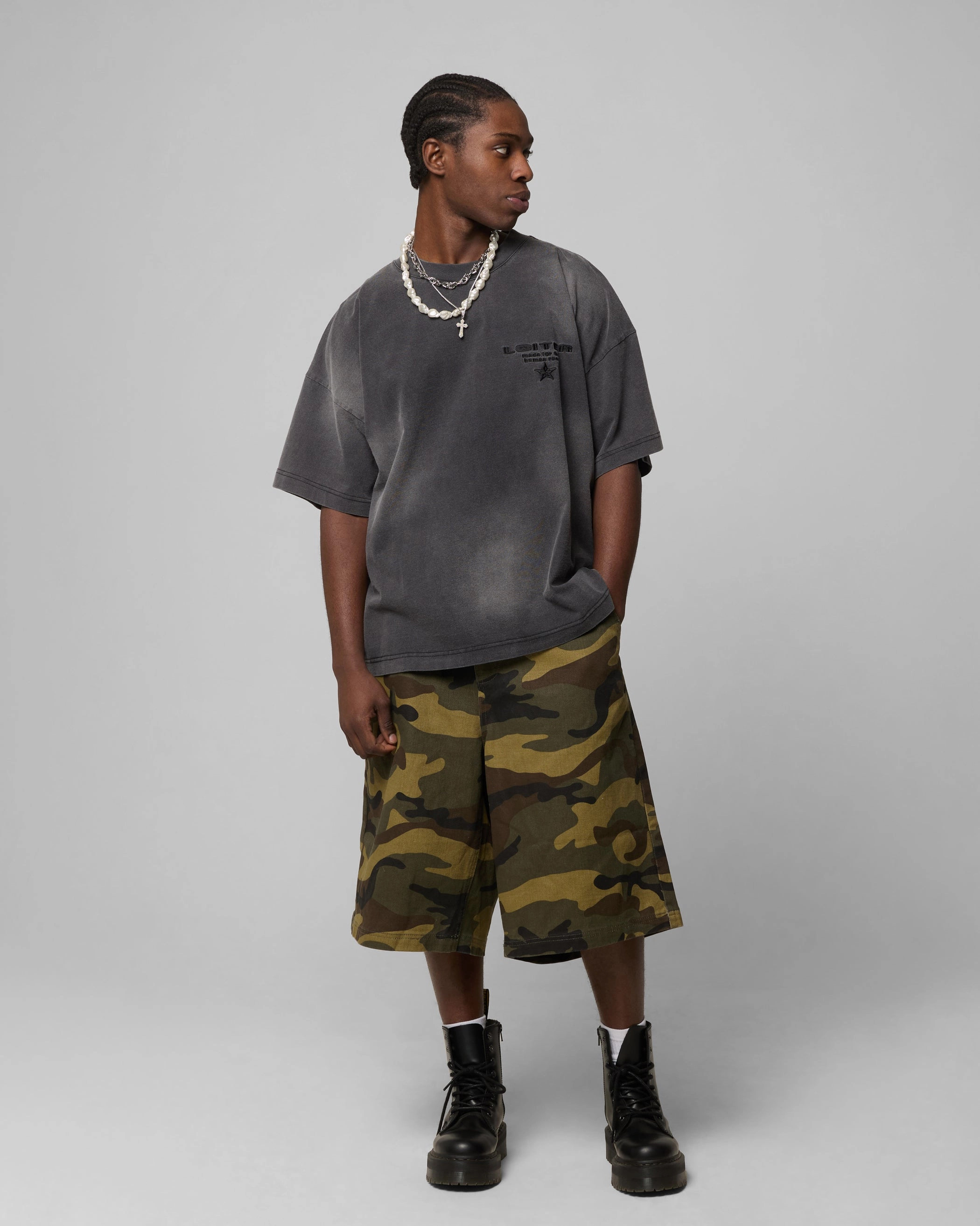 Compression Fit Loiter Celestial T-Shirt Charcoal