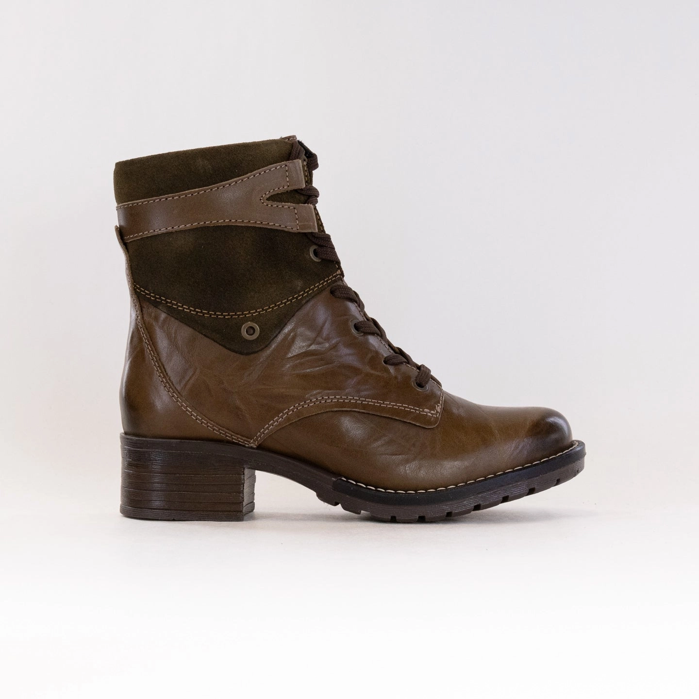 Multi Season Versatility Abrasion Resistant Lining Dromedaris Kara Suede (Women's) - Olive