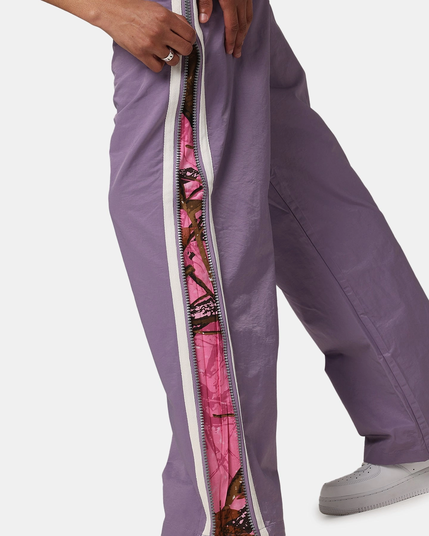 Lightweight Weave HeatRegulating Loiter Hunter Track Pant Purple