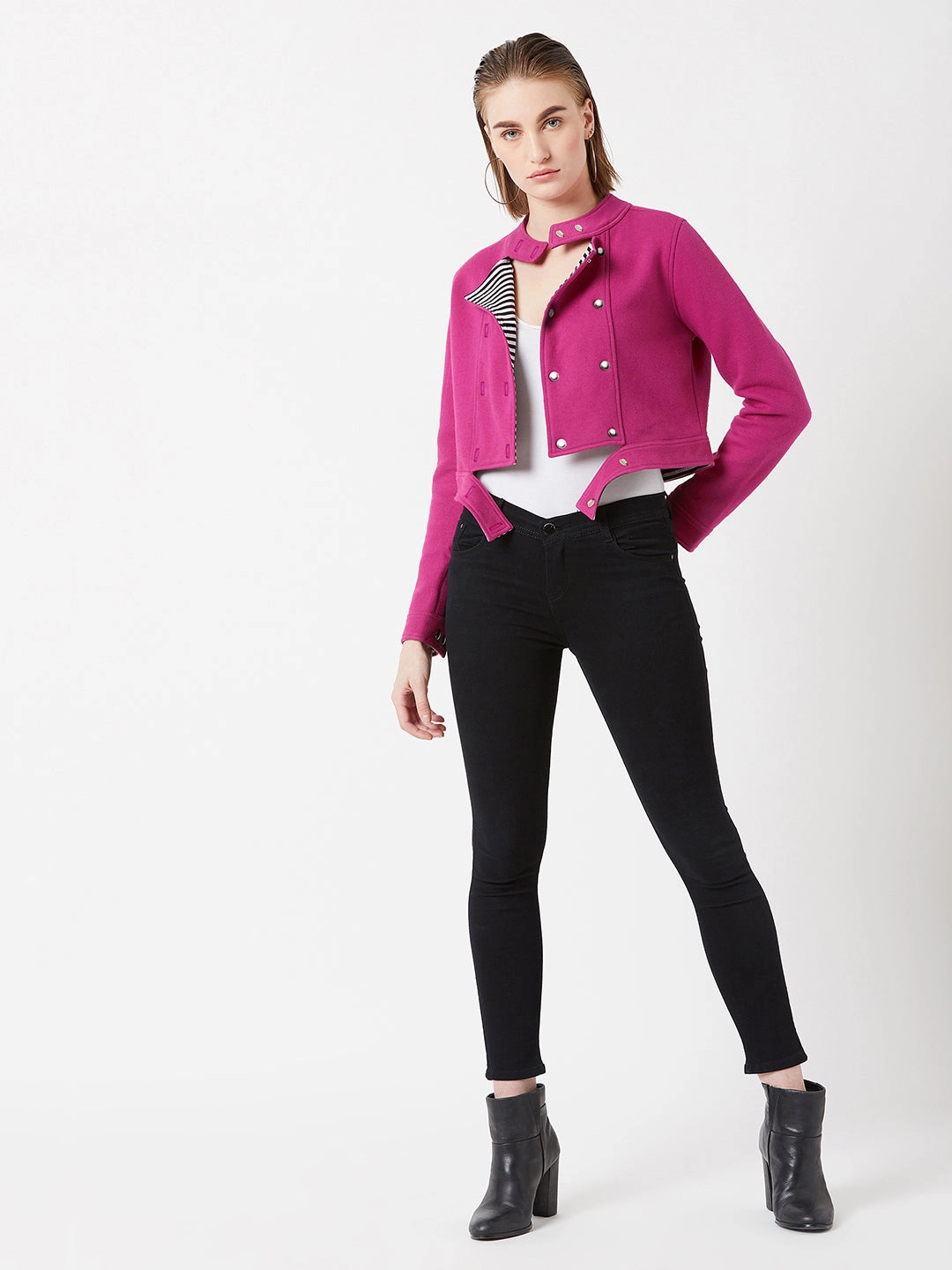 Women's Pink Round Neck Full Sleeves Solid Paneled Snap Button Detailing Cropped Jacket Convertible Style