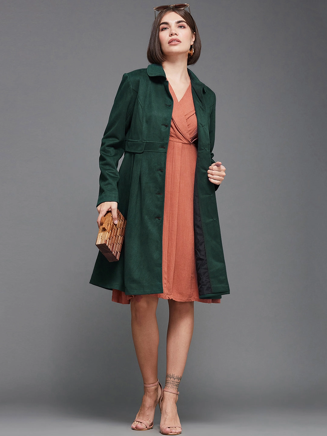 Women's Dark Green Notch Full-Sleeve Solid Longline Flared Knee-Long Polyester Jacket Faux Fur Collar Heat Keep