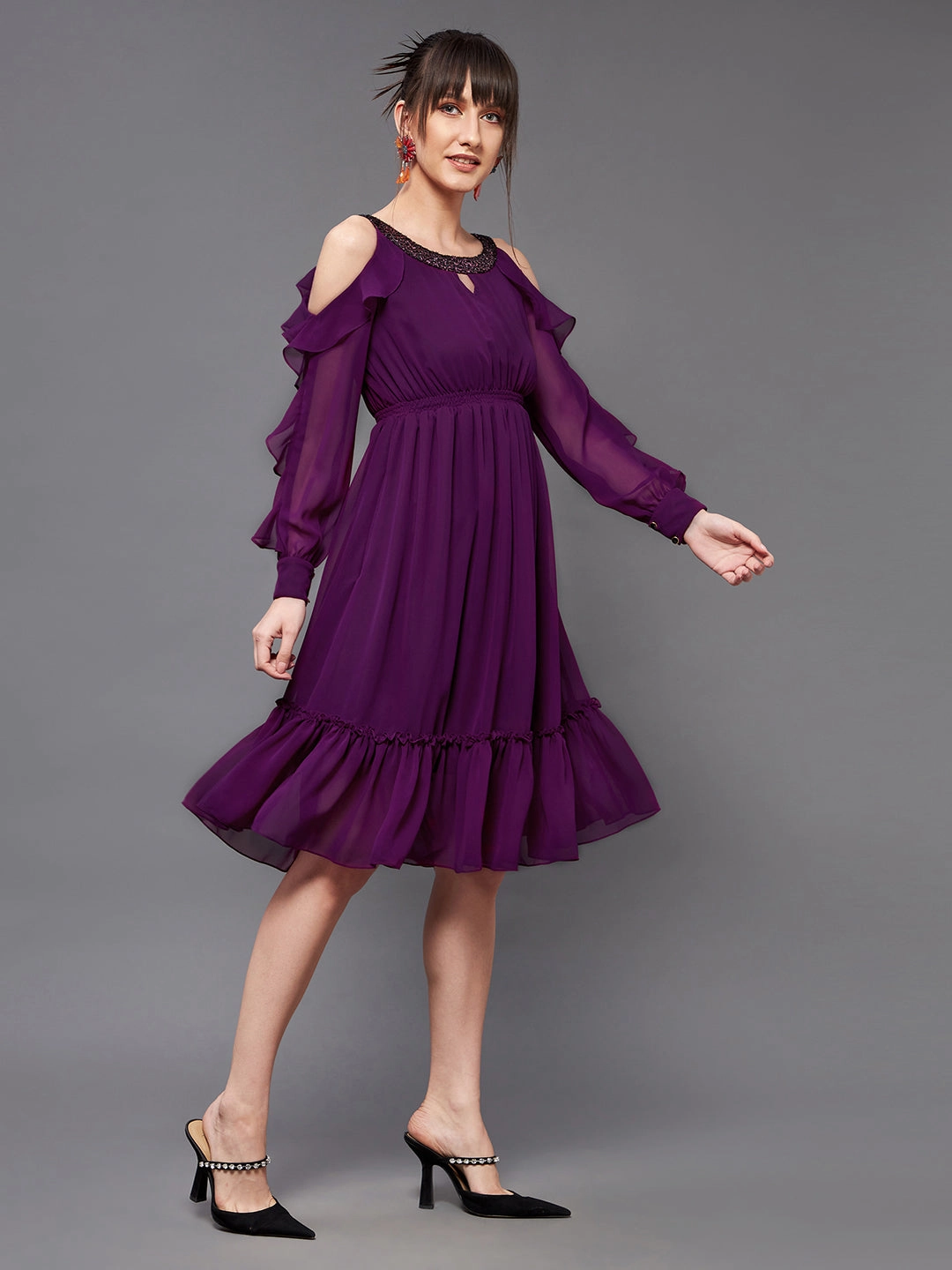 Women's Dark Purple Solid Round Neck Full Sleeves Polyester Ruffled Knee Length Dress Simple Comfort