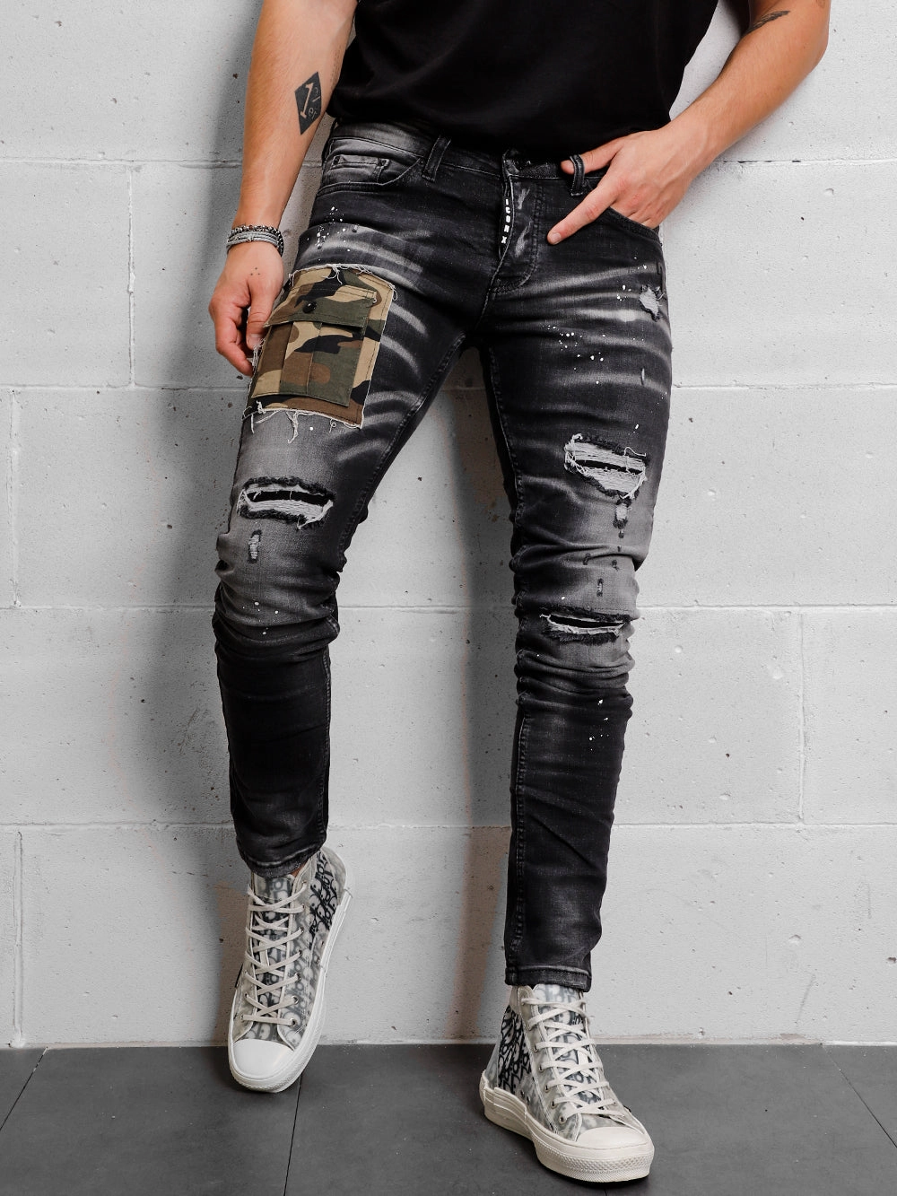 Fashion Lover Durable Minimalist Style CAMOUFLAGE | BLACK