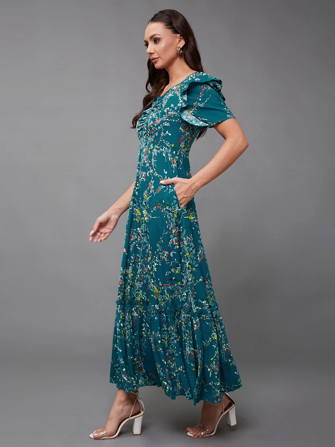 Women's Multicolored-Base-Turquoise Sweet-Heart Neck Half Sleeve Floral Ruching Crepe Midi Dress Polished Design