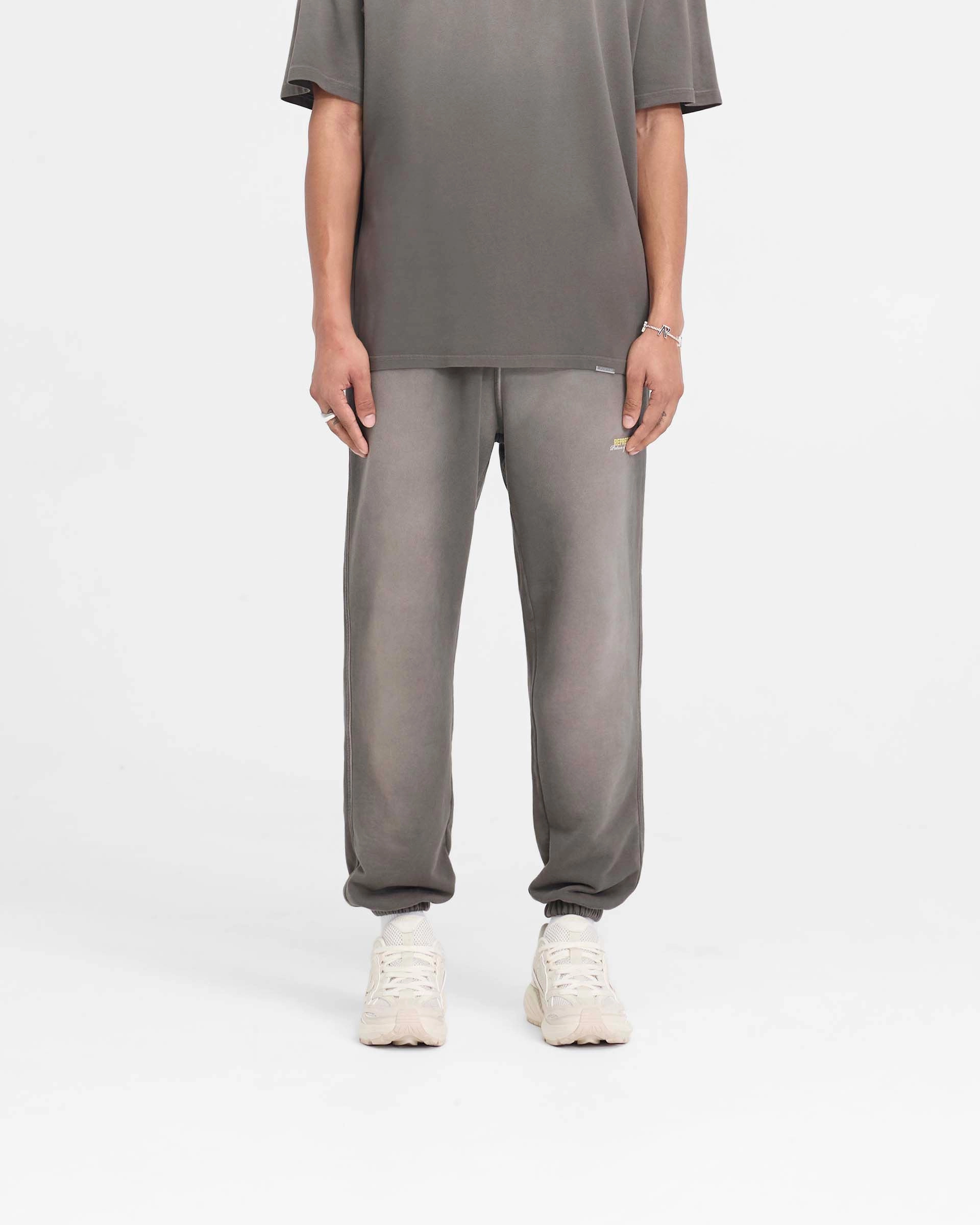 Durable Fabric Patron Of The Club Sweatpant - Washed Olive