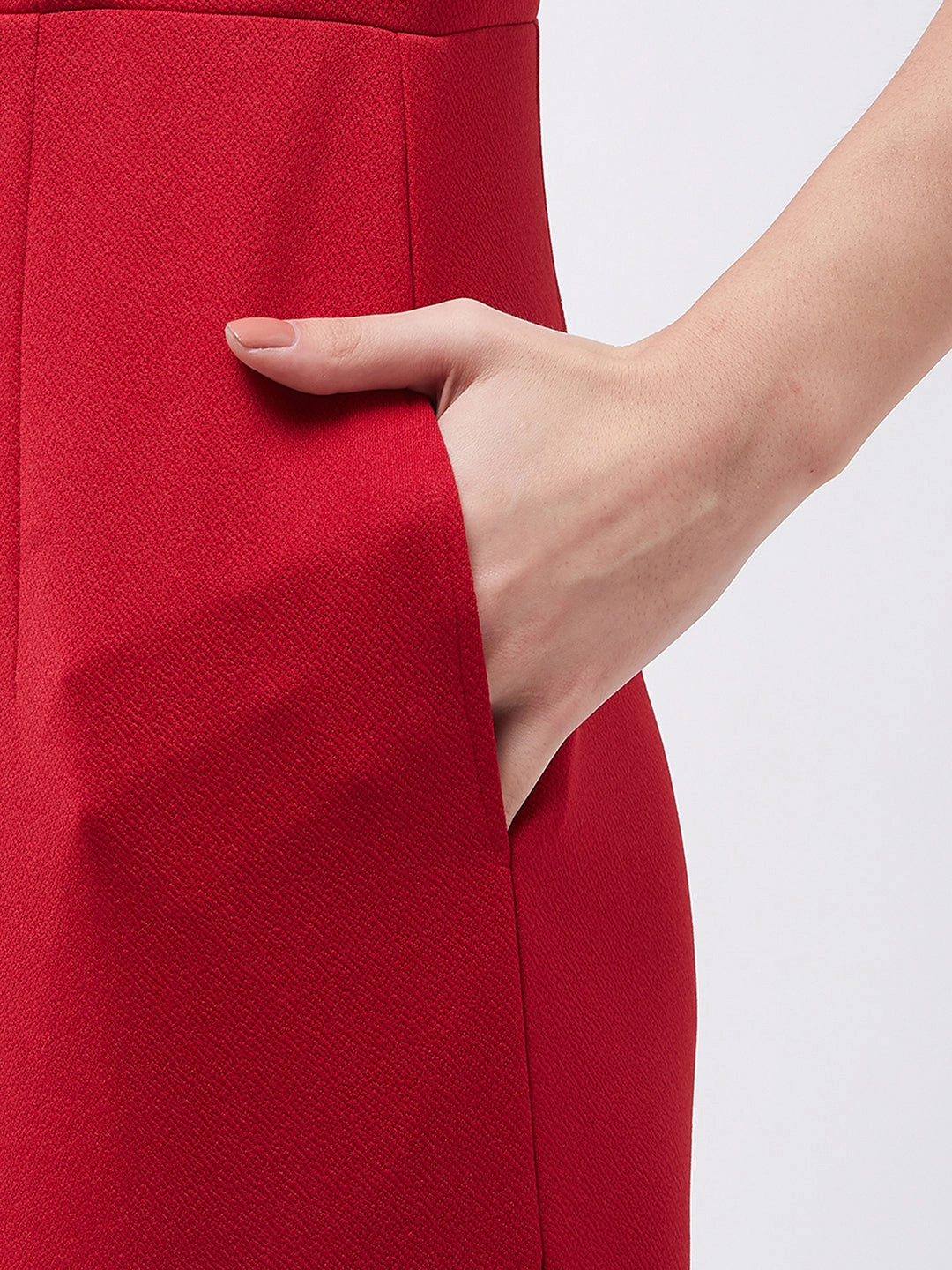 Crease Ease Cocktail Red Solid Slim Fit Round Neck Sleeveless Maxi Dress Cut-Out-Detail