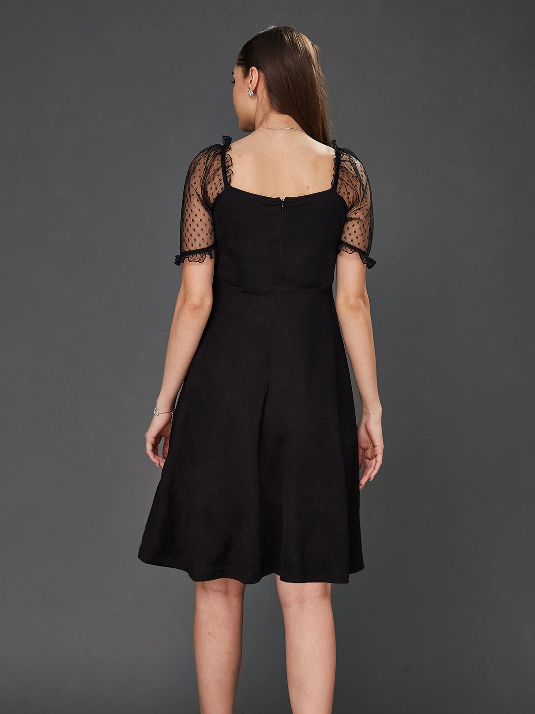 Crease Ease Women's Black Solid V-Neck Half Sleeve Relaxed Fit Knee-Long Dress Guest Shine