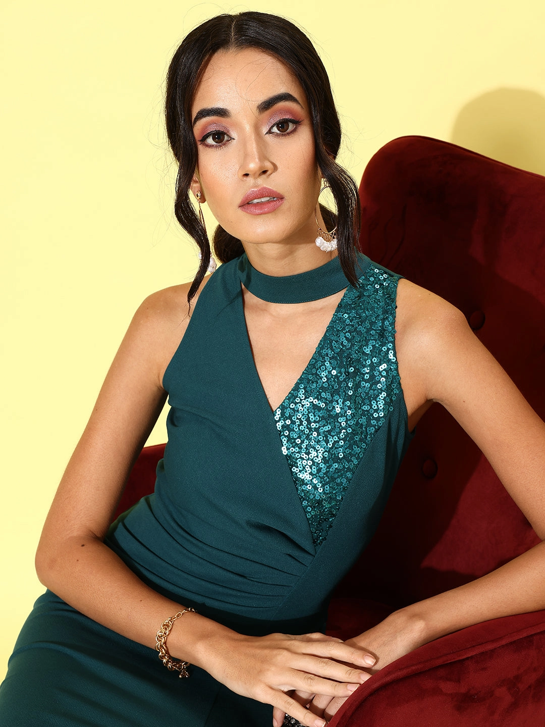 Classic Mood Crease Ease Women's Forest Green Choker Neck Sleeveless Embellished Midi Dress