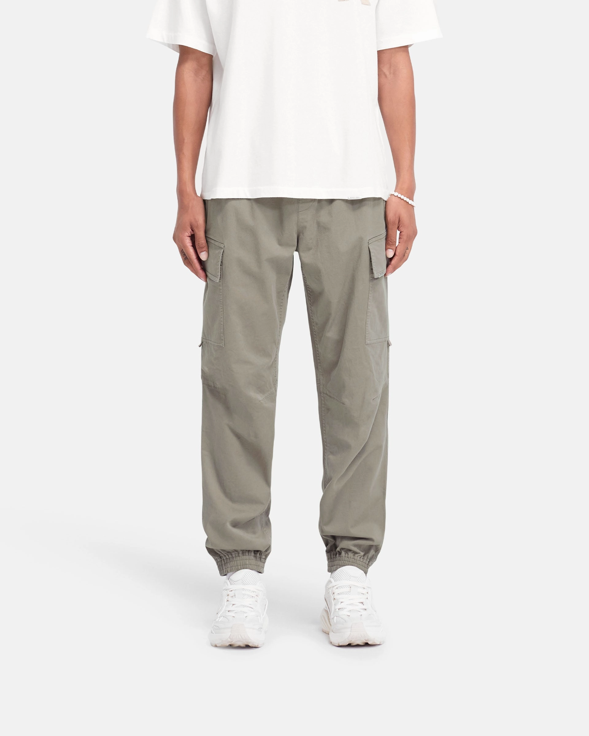 Minimal Vibe Cuffed Cargo Pant - Olive