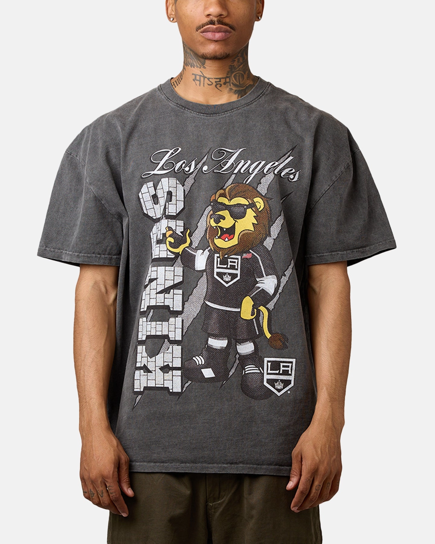 Hygroscopic Inner Layer MeshPanelIntegration Culture Kings Los Angeles Kings Heavyweight T-Shirt Black Black Wash