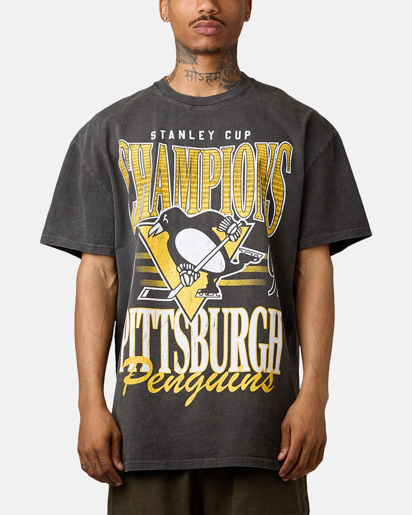 Culture Kings Pittsburgh Penguins 1991 Champ Heavyweight T-Shirt Black Wash RollUpCuff AntiStatic Treatment