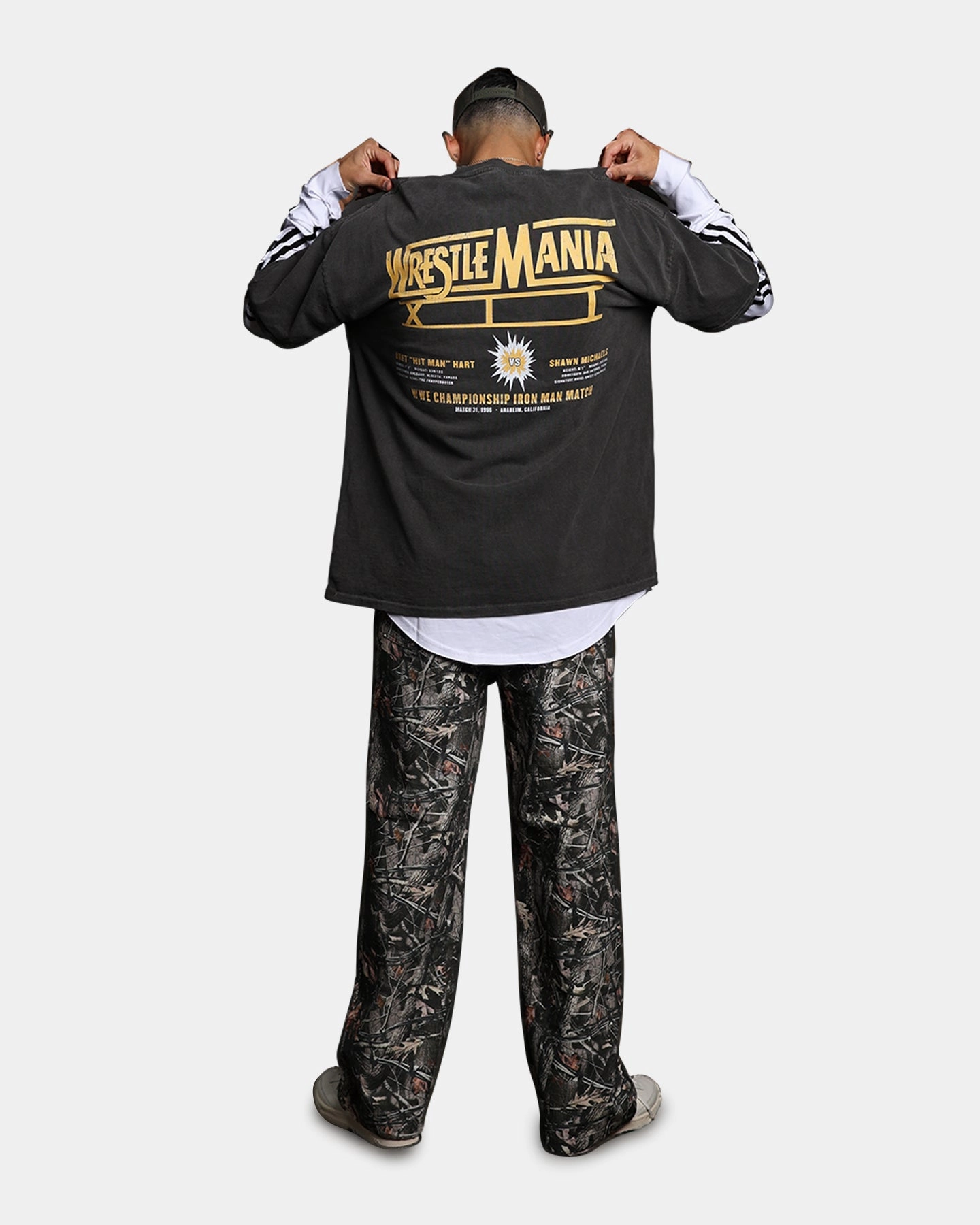 Culture Kings X WWE Bret "The Hit Man" Hart vs. Shawn Michaels Wrestlemania XII Vintage T-Shirt Black Wash ThermalRegulating Stylish Jacket