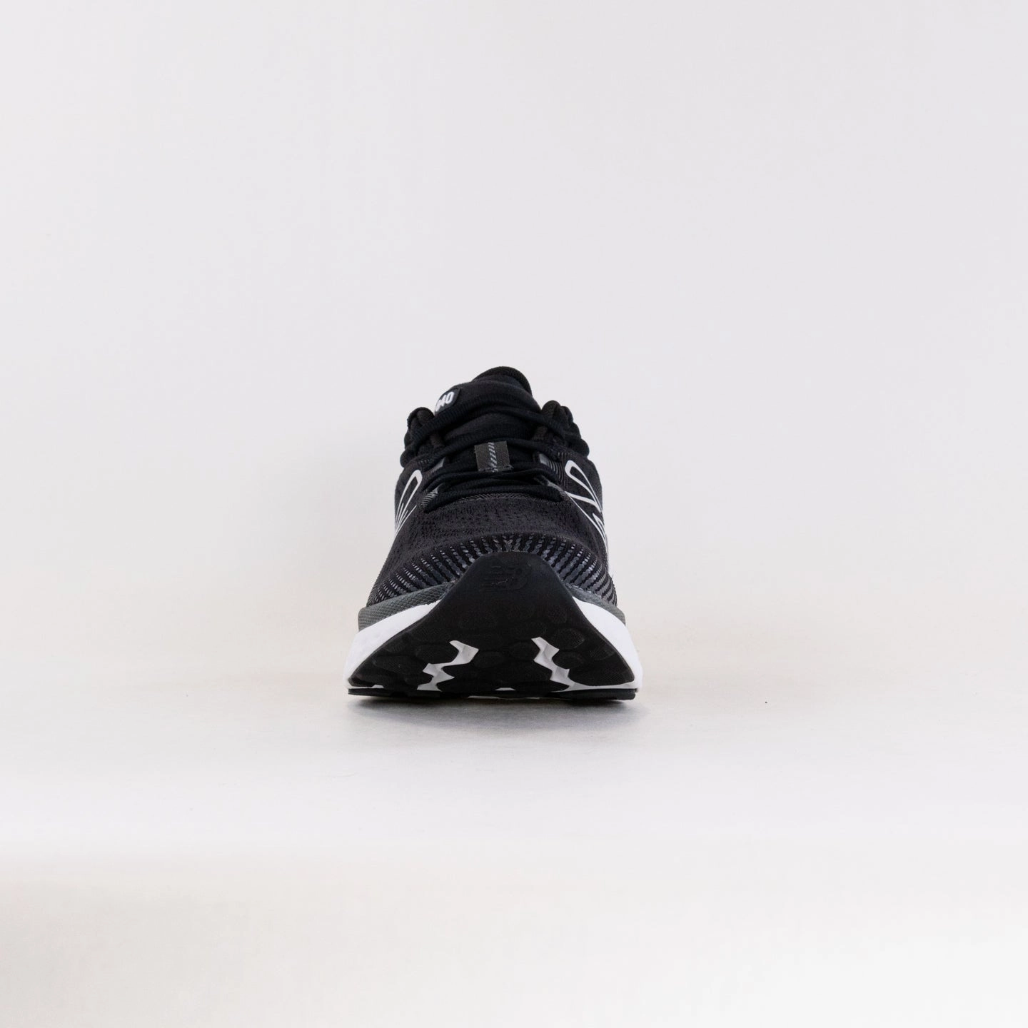 Curved Toe Box Design New Balance 840 Fresh Foam X V1 (Women's) - Black/White