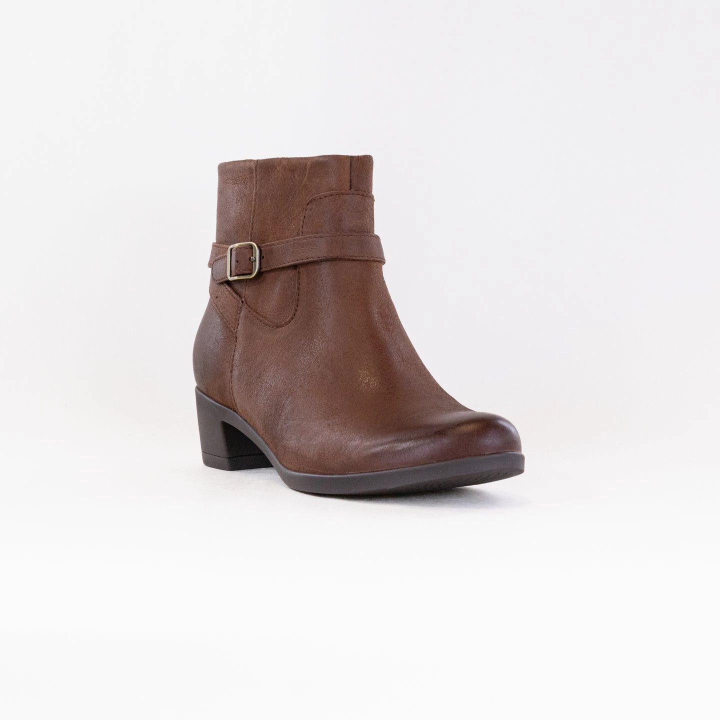 Seamless Comfort Trail Exploration Zero Break In Comfort Dansko Cagney (Women's) - Brown Burnished Suede