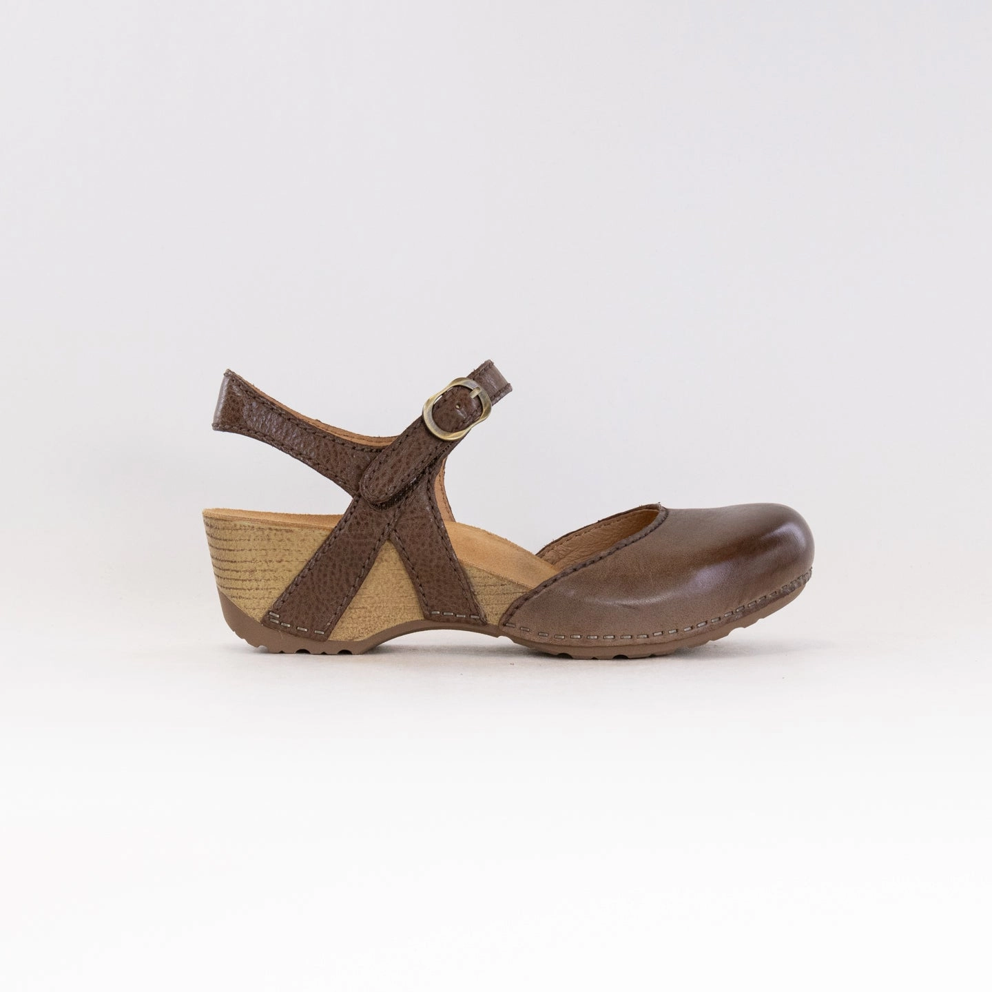 Tropical Mood Flexible walking shoes Dansko Tiffani (Women's) - Brown