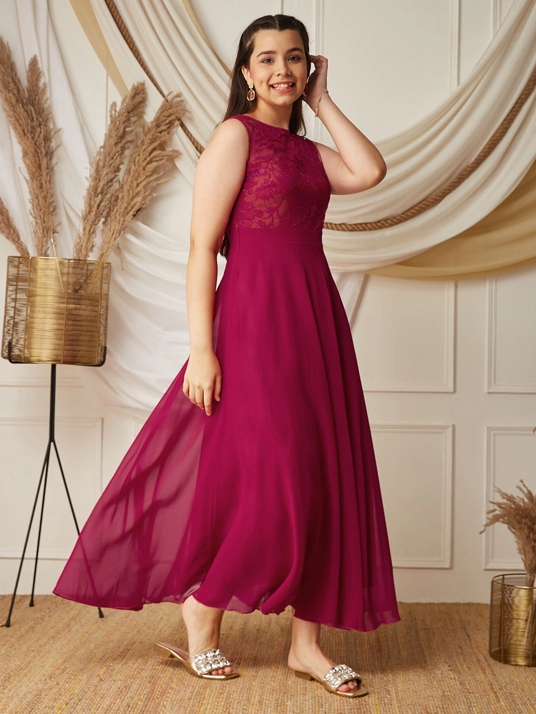 TaglessDesign Fashionable appearance Dark Pink Boat-Neck Sleeveless Solid Lace Overlaid Polyester Maxi Dress