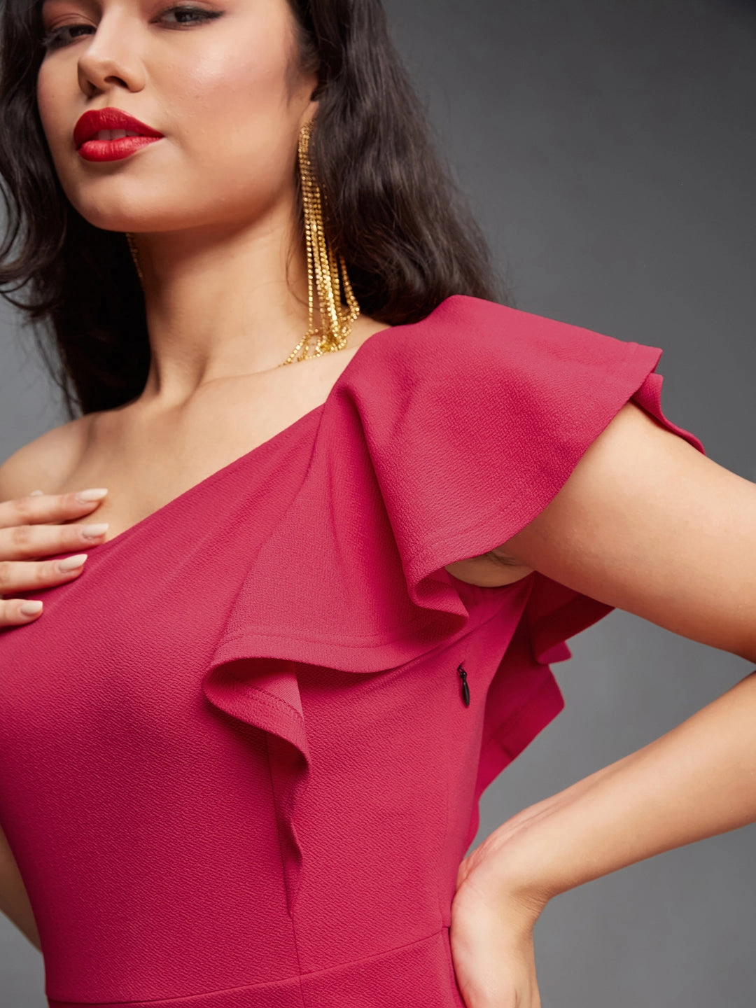 Essential Style Grace Vibe Women's Dark Pink Solid One Shoulder Sleeveless Ruffled Maxi Dress