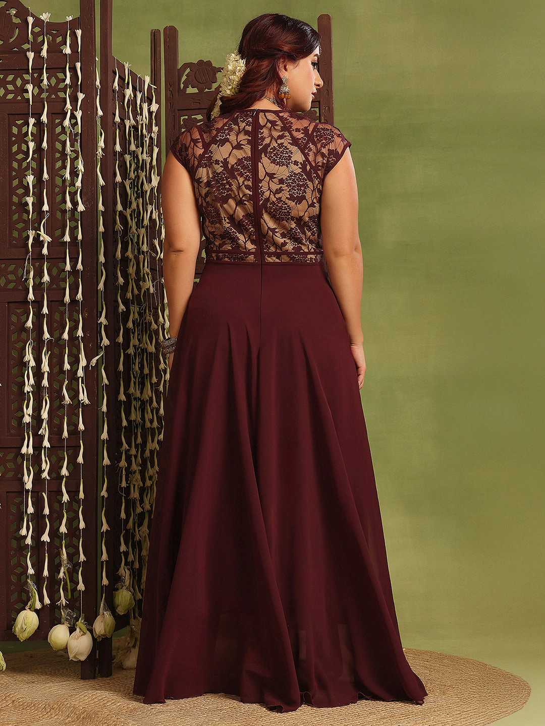 Women's Wine & Beige Floral V-Neck Cap-Sleeves Lace-Overlaid Fit & Flare Paneled Maxi Dress Sleeveless