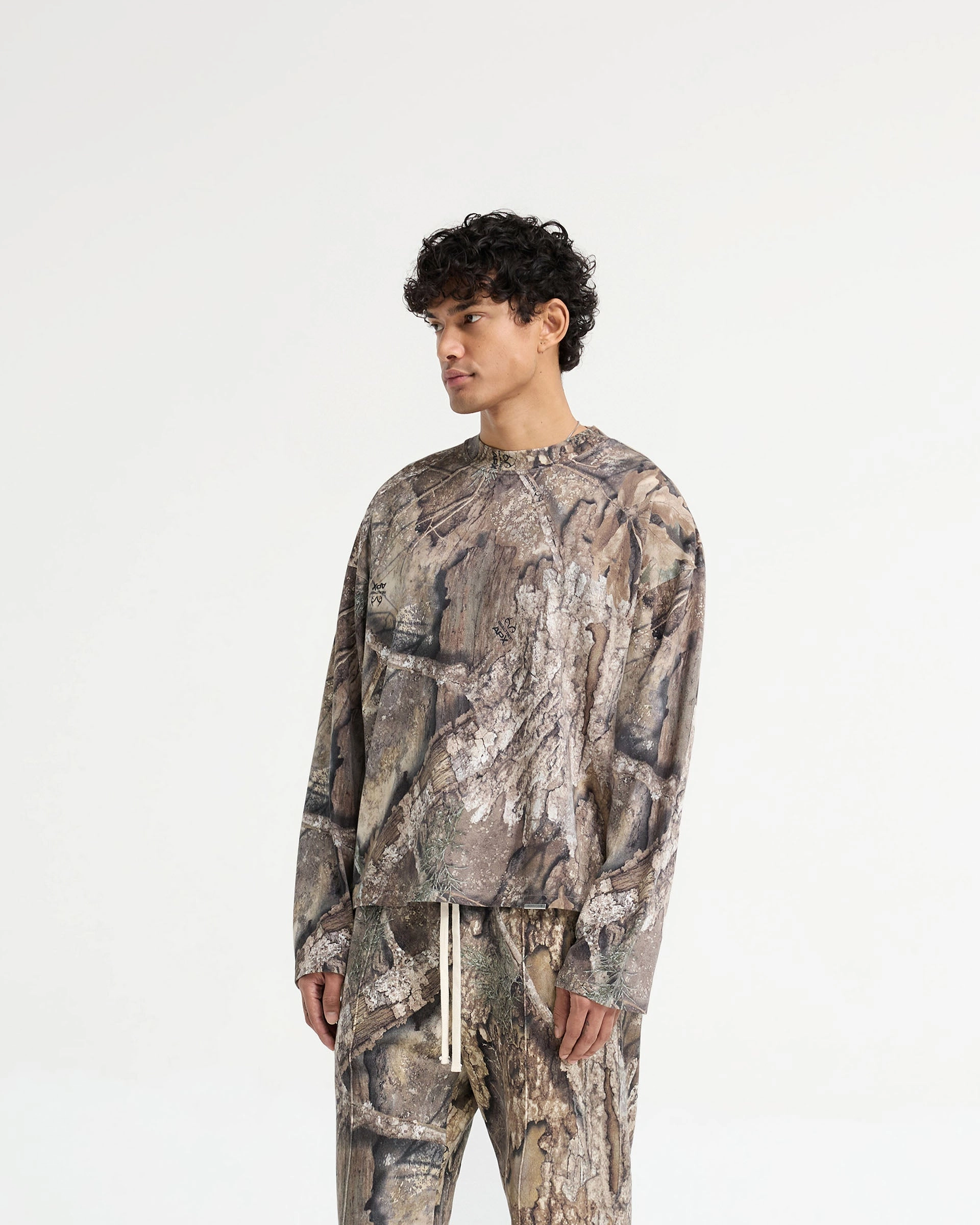 Realtree? Camo Long Sleeve T-Shirt - Camo Chic and Soft Sporty Design