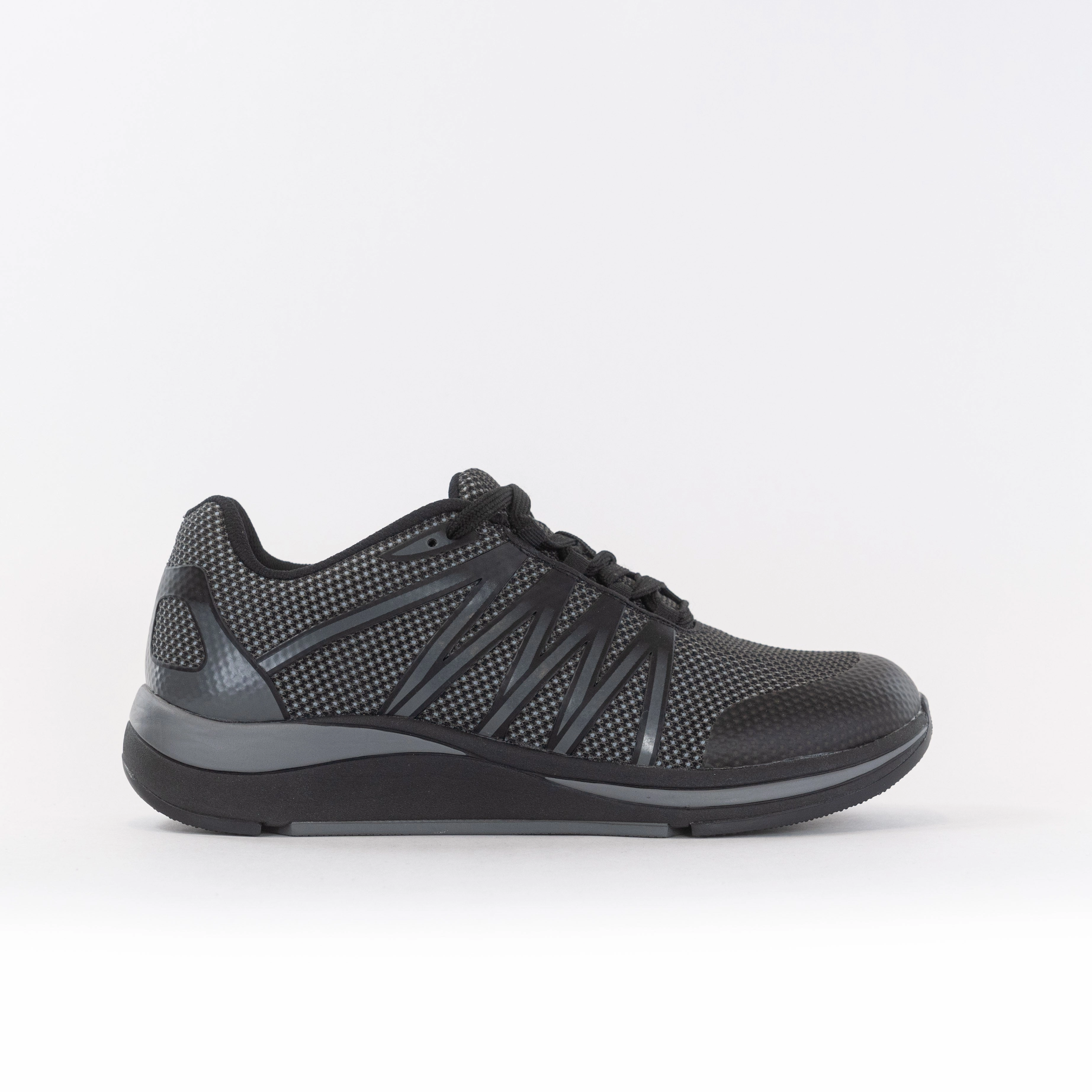 Drew Player (Men's) - Black Combo suede running wear