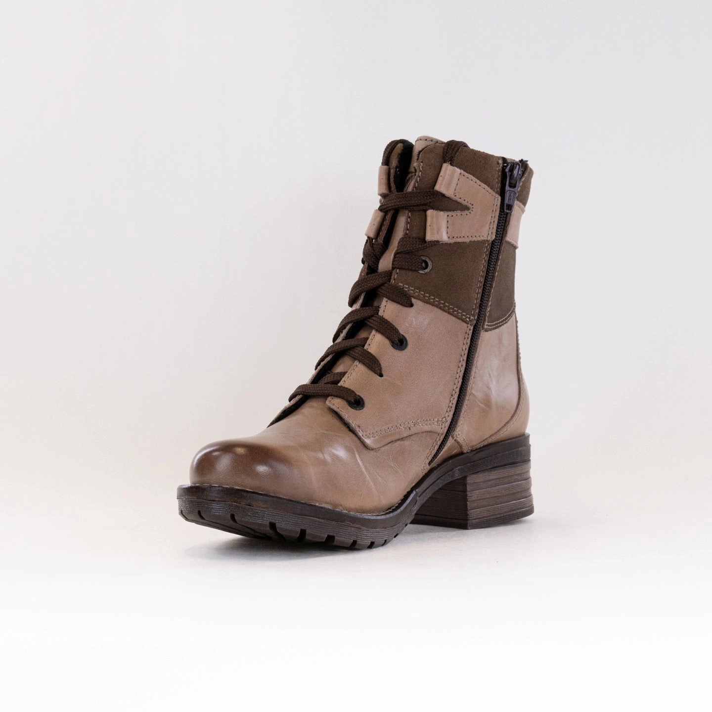 Dromedaris Kara Suede (Women's) - Taupe Korean Trend Waterproof Stylish Explorer