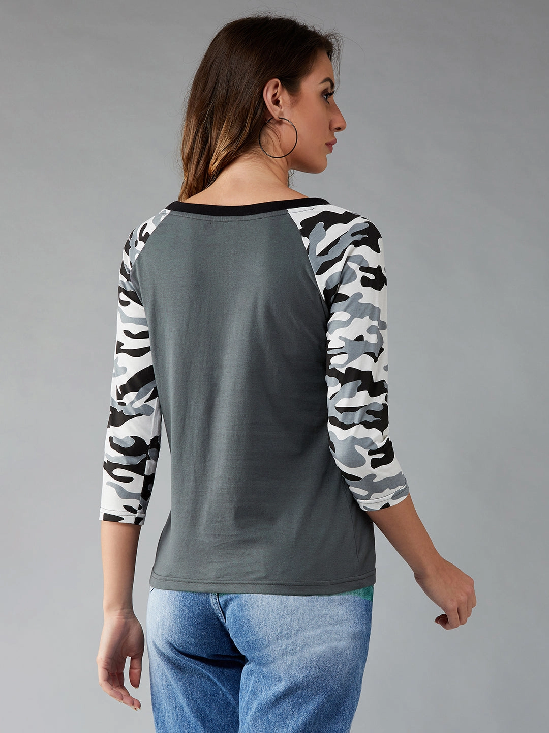 Warm Fabric Women's Charcoal grey Round Neck 3/4th Sleeve Printed Basic Regular T-Shirt