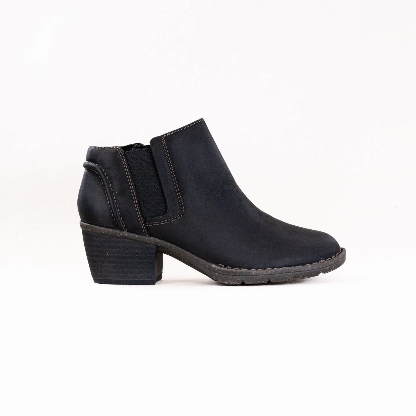 Clarks Kastela Lo (Women's) - Black Leather Protective Finish Rough Terrain