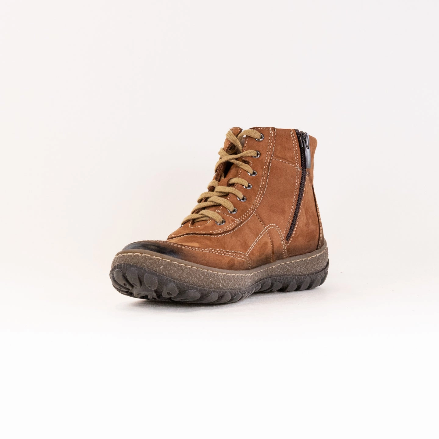 Padded Interior Windy Weather Outdoor Exploration V-Italia 641 Kiki (Women's) - Light Brown