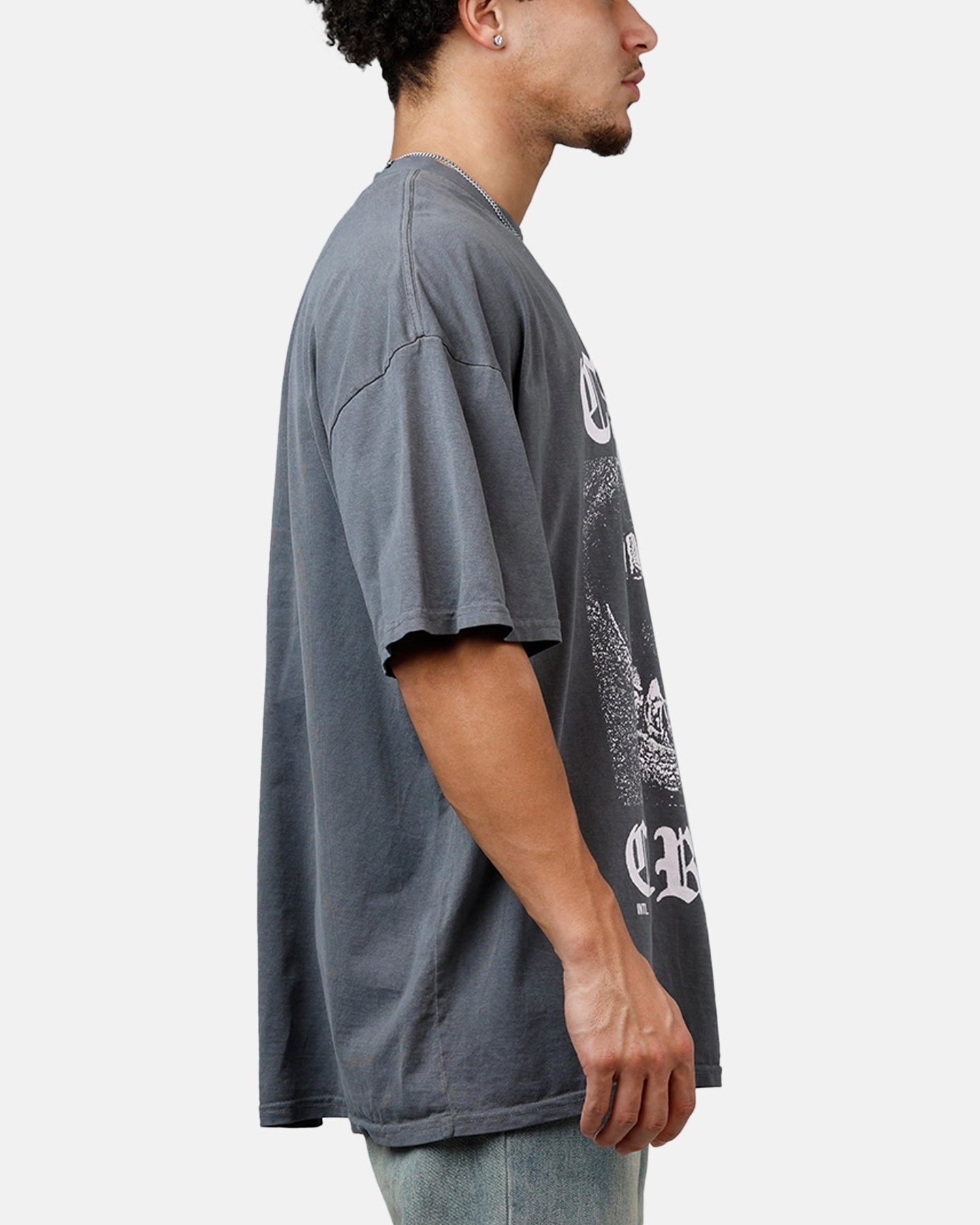 Carre Cartel T-Shirt Washed Charcoal Multi Directional Zipper Placement