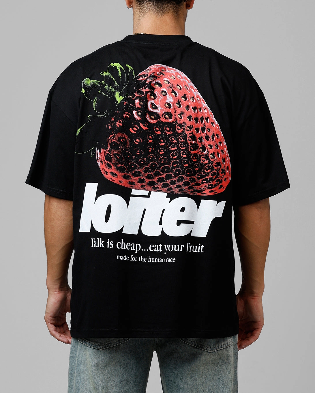 Relaxed Fit Shirt Loiter Strawberry Drop T-Shirt Black