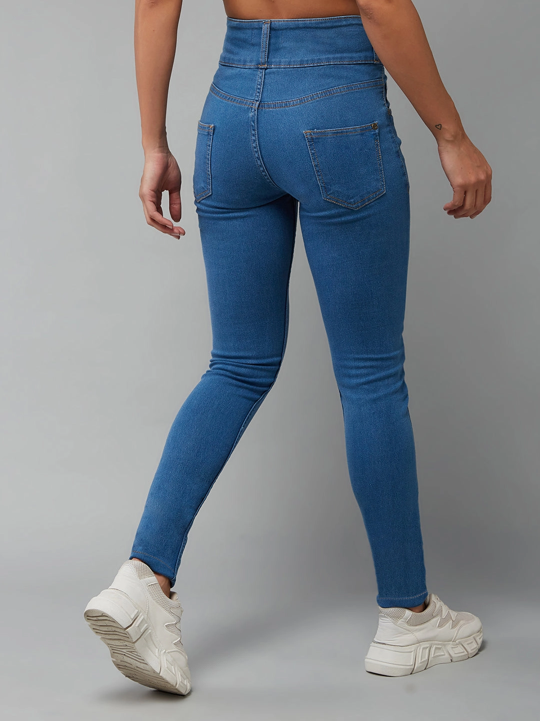 Artist Vibe Premium CHASEstretch? Women's Blue Skinny-Fit High-Rise Ice-Wash Stretchable High-Rise Denim Jeans