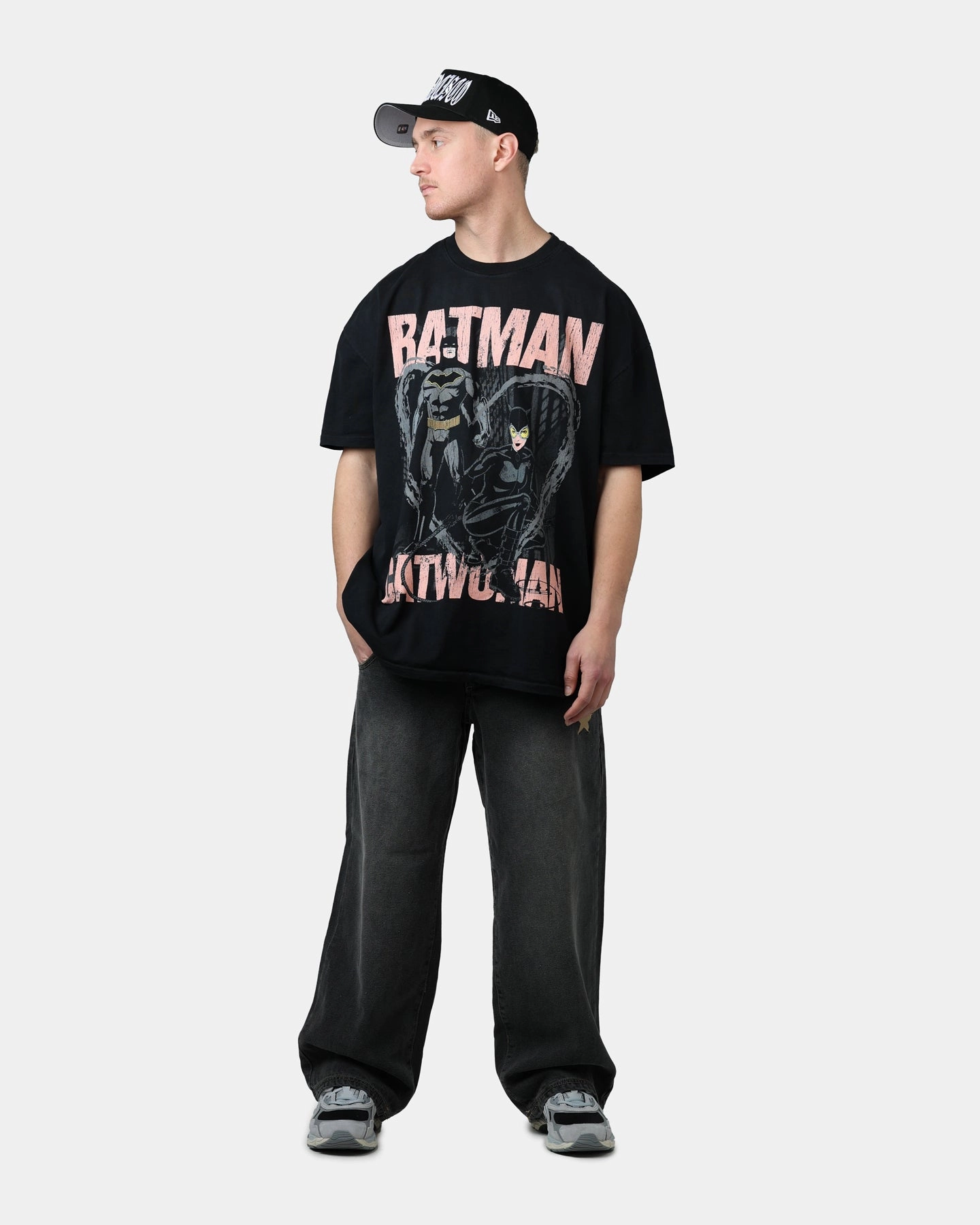 TemperatureRegulating Material PunctureResistantReinforcement Goat Crew X DC Batman Batman & Catwomen Heavyweight T-Shirt Black